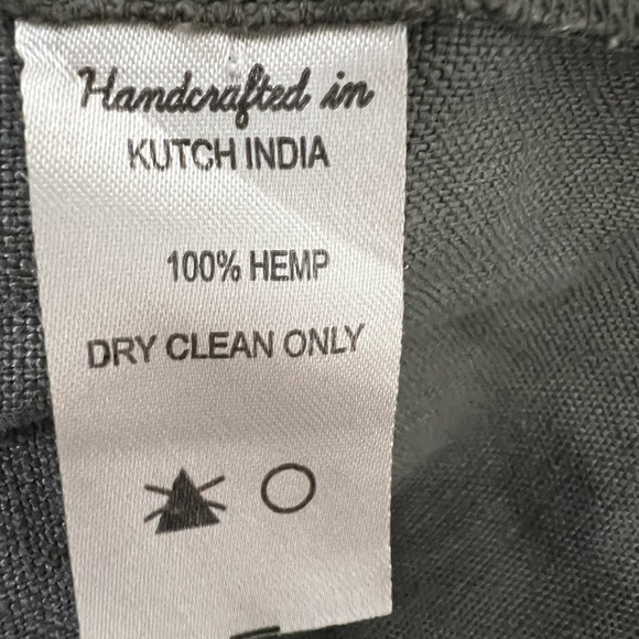 Turtle Neck Sleeveless Top by Laura Siegel Gray Small - Picture 7 of 7